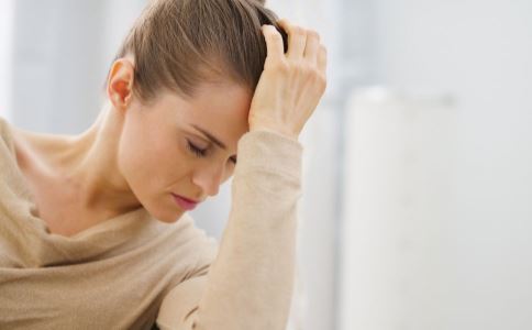 牛皮廨症状之出现红斑鳞屑有可能是它吗